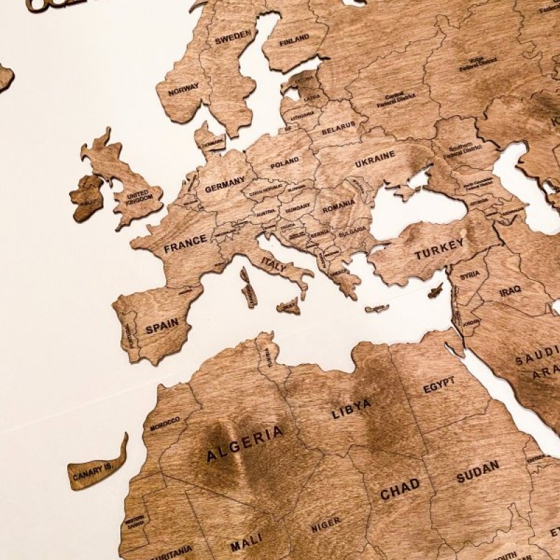Дървена 2D карта на света Орех